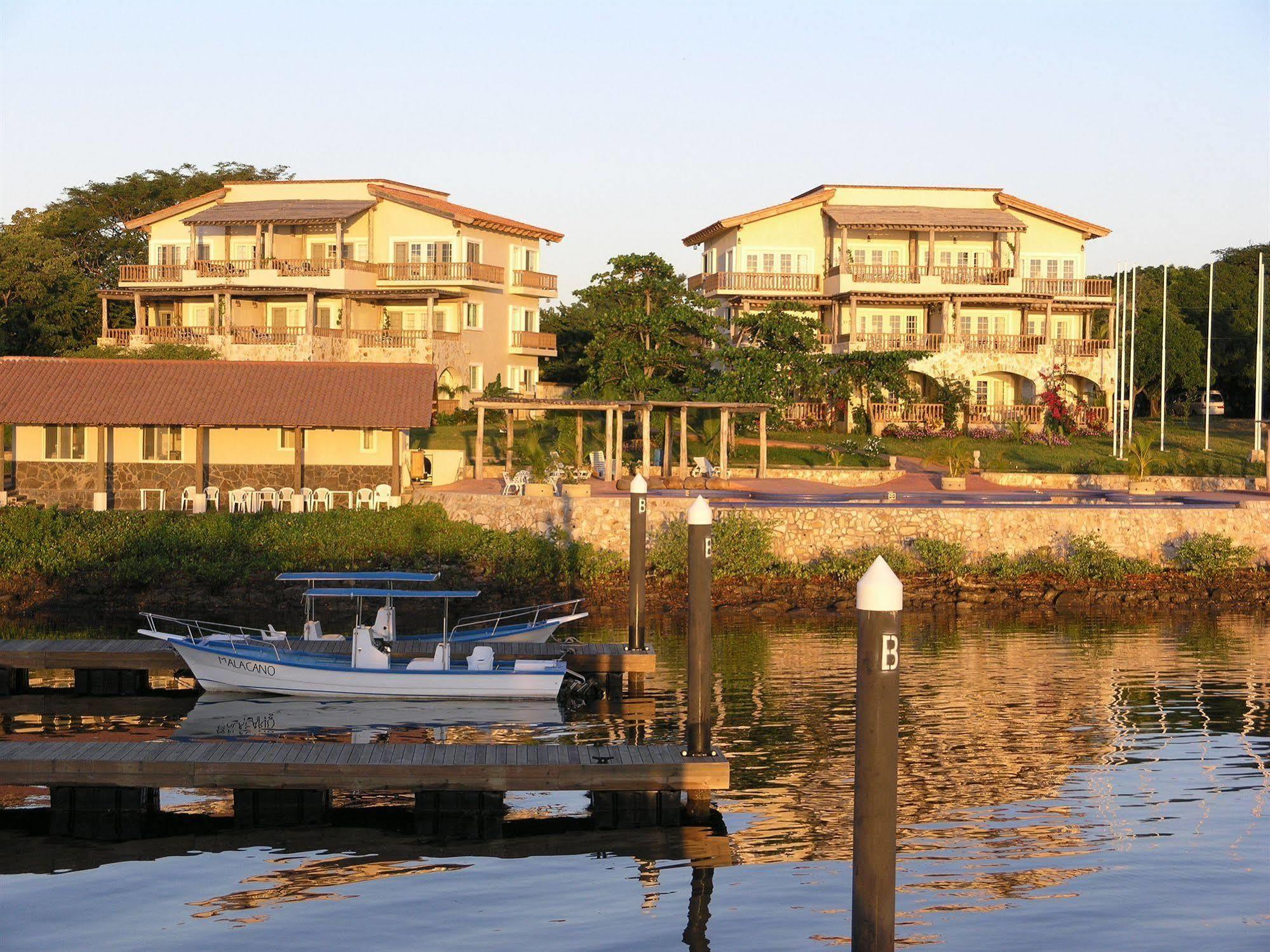 Marina Puesta Del Sol Otel Aposentillo Dış mekan fotoğraf
